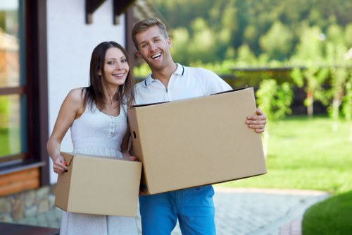 Packing materials and room-by-room move preparation in Finsbury Park