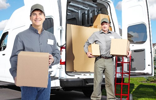 Screen-reader friendly web page structure for local moving services